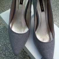 Дамски елегантни обувки Victoria Delеf, нови, с кутия, сиви, снимка 2 - Дамски обувки на ток - 28239342