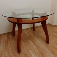 Дървена маса със стъкло, снимка 1 - Маси - 38287262