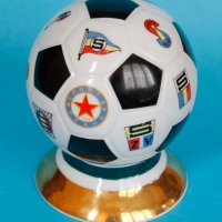 Порцеланова футболна топка Клуб СПАРТА Прага 1970те, снимка 2 - Колекции - 39589879
