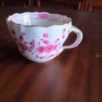 Meissen 1815 - 1860 година Pink Indian Flower Gold колекционерска чаша от порцелан  , снимка 1 - Антикварни и старинни предмети - 43452694