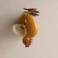 Стара играчка кокошка снася яйца като се натисне от бакелит , снимка 6 - Антикварни и старинни предмети - 43958421