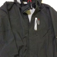 Продавам детско яке за дъждовни дни, съвсем тънка подплата има. , снимка 1 - Детски якета и елеци - 32432210