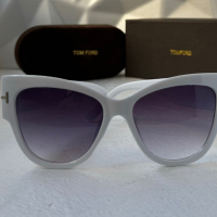 Tom Ford дамски слънчеви очила котка 3 цвята, снимка 2 - Слънчеви и диоптрични очила - 44864929