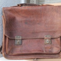 Стара кожена чанта, снимка 1 - Антикварни и старинни предмети - 43896014