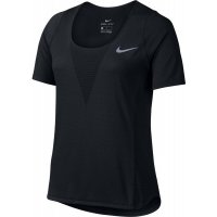 Nike Zonal Cooling - страхотна дамска тениска КАТО НОВА, снимка 3 - Тениски - 33443746