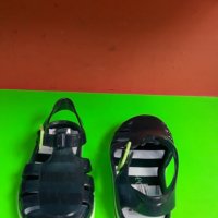 Английски детски сандали-силиконови , снимка 6 - Детски сандали и чехли - 28891618