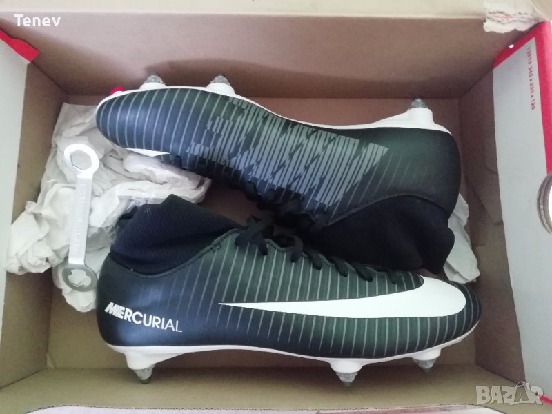 Nike Mercurial Victory VI оригинални нови бутонки калеври футболни обувки 42 номер, снимка 1