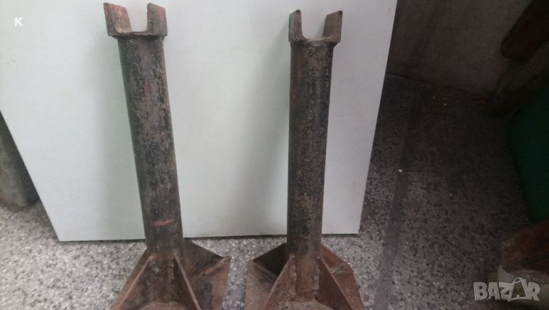 продавам метални стойки , снимка 1