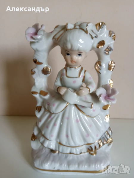 Японска порцеланова статуетка Маркирана, снимка 1