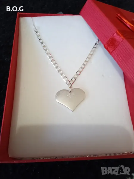 Ново, сребърно колие със сърце. В кутия за подарък., снимка 1