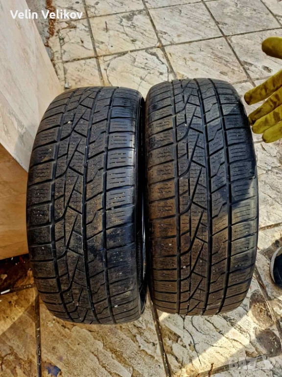 2 броя зимни гуми ROADHOG RGAS02XL 205/55/17 отлично запазени втора употреба DOT 1821, снимка 1