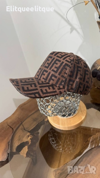 шапка с козирка fendi, снимка 1