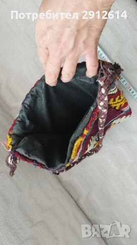 Бродирана торба , снимка 3 - Антикварни и старинни предмети - 51386397