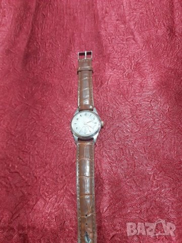 Стар механичен часовник, снимка 4 - Антикварни и старинни предмети - 36402227