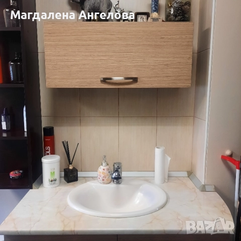 Дървен шкаф - горна и долна част+етажерка