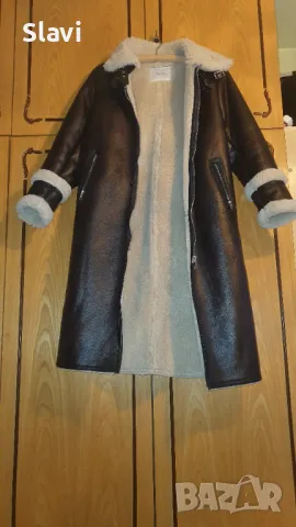 Дамско зимно палто BERSHKA, снимка 3 - Палта, манта - 48960393