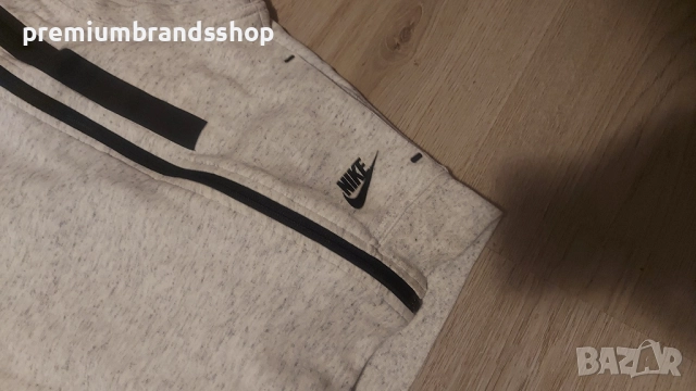 Nike tech XS елек дамски , снимка 2 - Спортни екипи - 52157780
