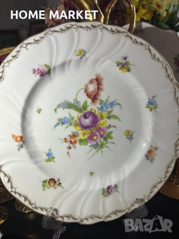 Sächsische Porzellanmanufaktur Dresden GmbH е основана през 1872 г. в Дрезден, Германия. , снимка 9 - Антикварни и старинни предмети - 52627754