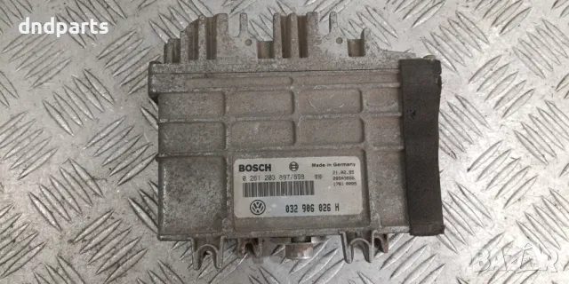 Компютър VW Polo 1.6i 1995г. 0261203897