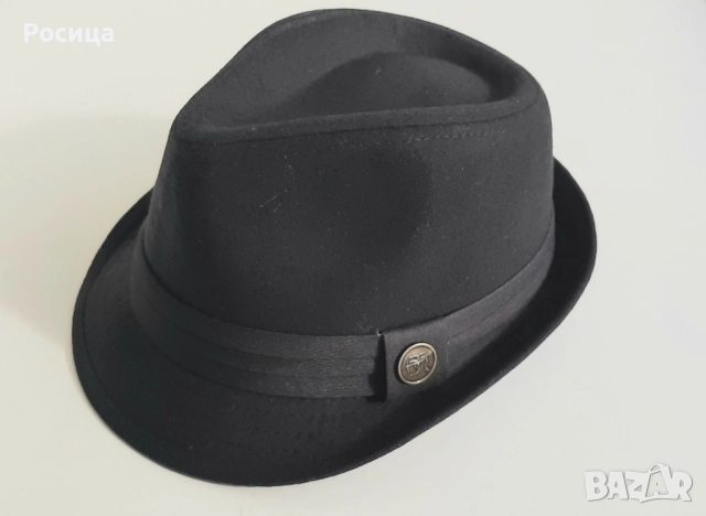 Продавам ново вълнено черно бомбе