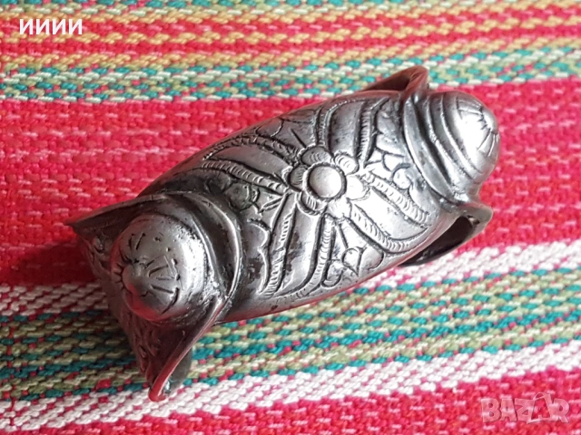 Сребърна гривна рогатка 