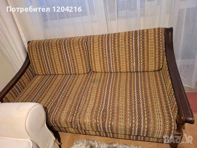 Двуместен старинен диван, снимка 2 - Дивани и мека мебел - 52482042