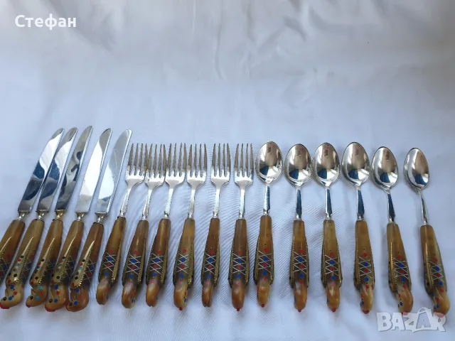 Комплект прибори с дръжки от рог