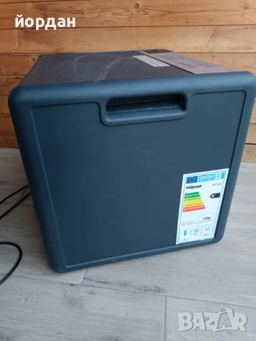 Хладилник на 12 и 220 волта Tristar, снимка 4 - Хладилни чанти - 51896435