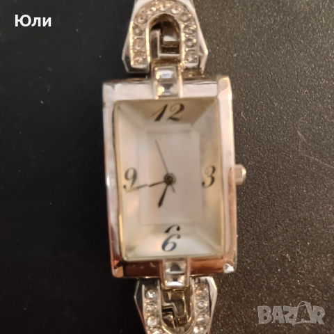 Дамски часовник