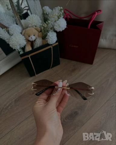 слънчеви очила valentino garavani , снимка 2 - Слънчеви и диоптрични очила - 51055376