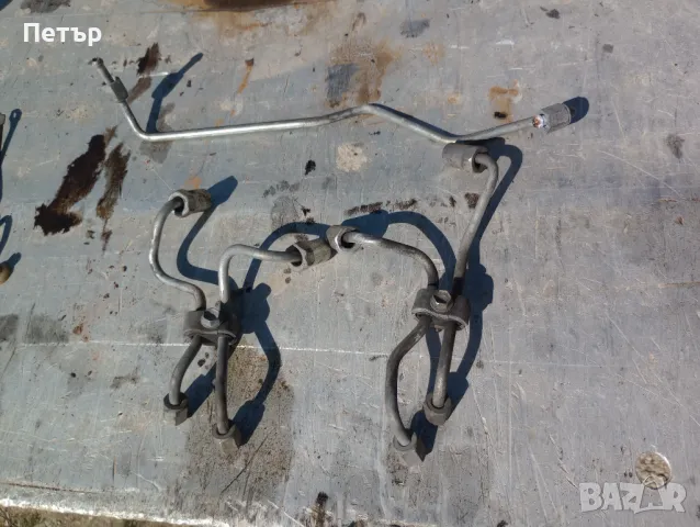 Тръбички гориво дюзи тойота Авенсис рав 4 Корола версо 2.0,2.2дизел код мотор 2AD 1AD