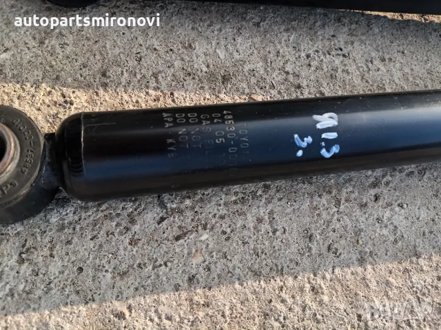 Предни и задни амортисьори Ярис 2005г, снимка 2 - Части - 49247944