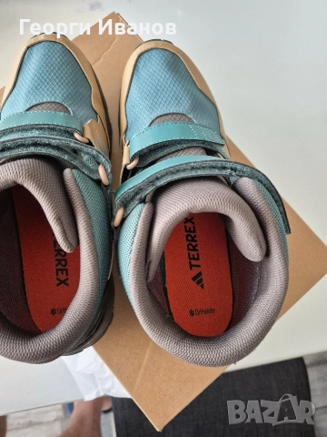 Обувки, маратонки с лепенки, снимка 4 - Маратонки - 52909943