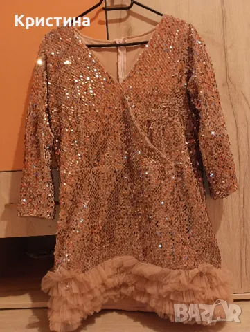 Комплект розови рокли за майка и дъщеря от кадифе с пайети и тюл!, снимка 5 - Рокли - 48654354