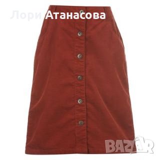 Ежедневен  стил с джинсова пола с предно закопчаване в червено ,внос от Англия, снимка 2 - Поли - 28437473