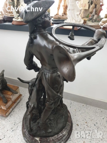 77см-43кг Moreau статуетка-композиция/голяма стара френска скулптура/фигура на ловец с кучета-хрътки, снимка 2 - Статуетки - 53483466