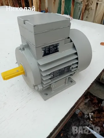 електро двигател