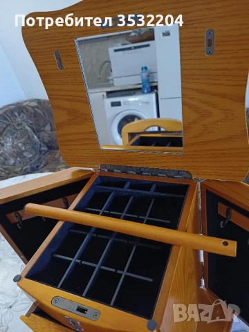 Голяма кутия за бижута, снимка 6 - Колекции - 51368609