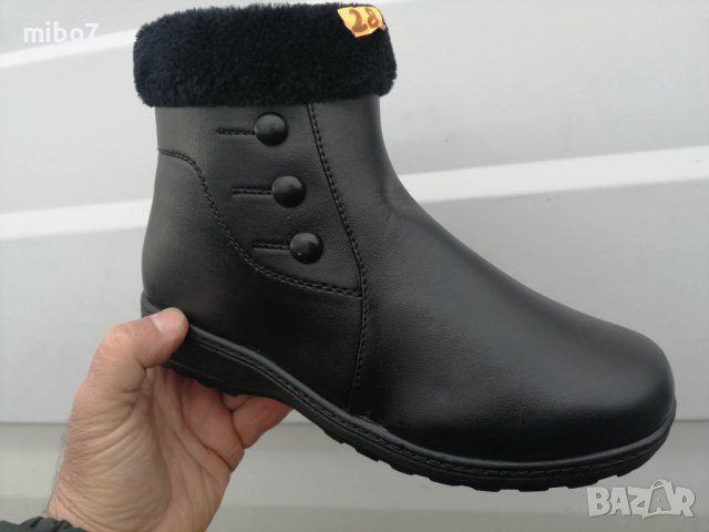 Дамски зимни боти с пух и дебел топъл хастар.