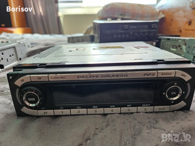 Радиокасетофони за коли, снимка 10 - Радиокасетофони, транзистори - 52255261