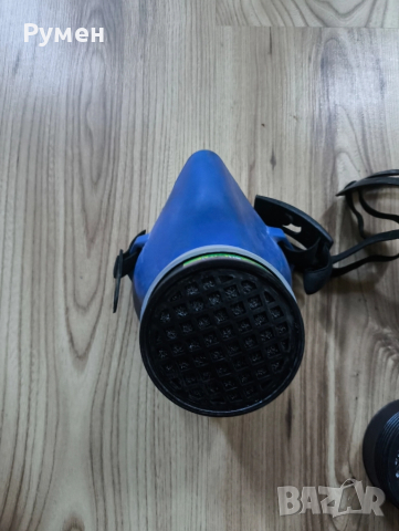 Защитна полумаска MSA Euromask UNO Milla 7354 с два различни филтъра, снимка 2 - Други инструменти - 51945597