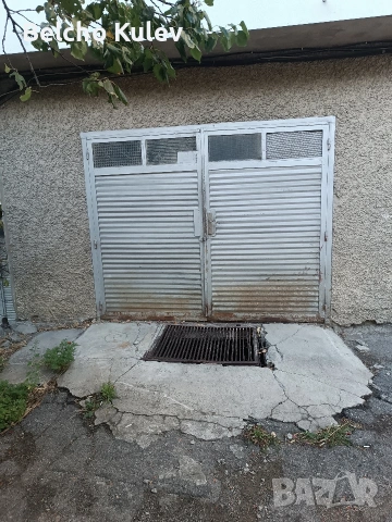 Гаражна врата