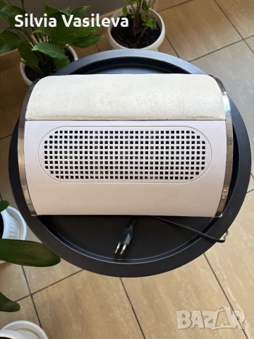 Прахоуловител за маникюр