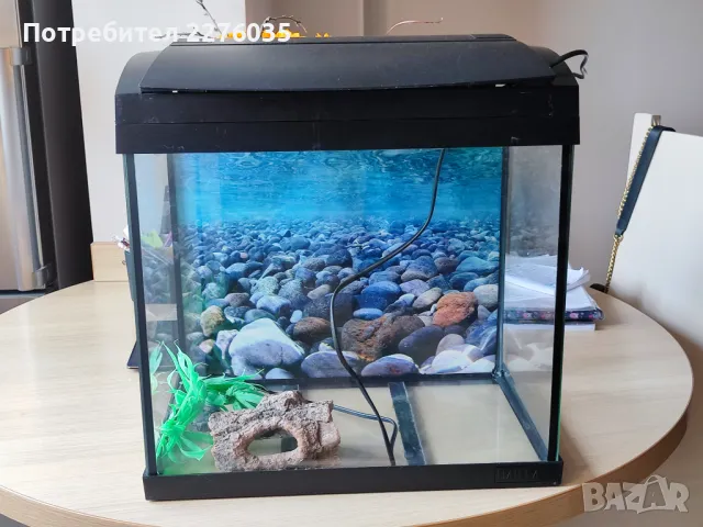 Аквариум 45л. Hailea F45, с капак, осветление, с помпичка зa въздух , снимка 1