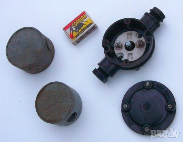 РЕТРО К-т Разпределителна КОНЗОЛА и Разклонителна КУТИЯ за ел.проводници ~220V / ~380V УНИКАТ БАРТЕР, снимка 4 - Други ценни предмети - 43947149