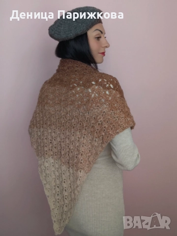 Ръчно плетен комплект „Алпака Елеганс“ – триъгълен ажурен шал и релефна барета (УНИКАТ), снимка 10 - Шалове - 52624578