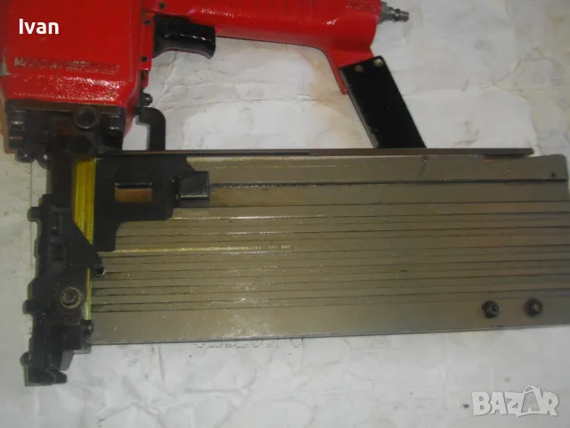 HAUBOLD PN91120 СТРОИТЕЛЕН ПНЕВМАТИЧЕН ТАКЕР за скоби 65-120мм Промишлен Индустриален Немски ОТЛИЧЕН, снимка 9 - Други инструменти - 47351769