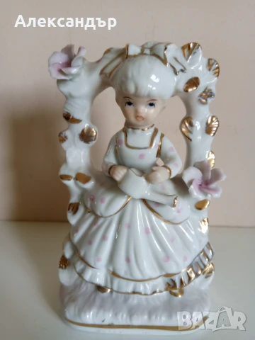 Японска порцеланова статуетка Маркирана