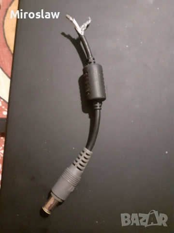 Захранване за лаптоп Lenovo, снимка 2 - Кабели и адаптери - 52878287