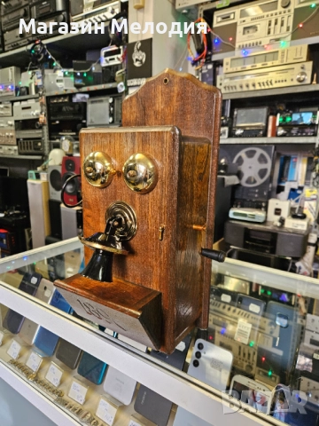 Бар шкаф за алкохол във формата на стенен телефон с музикална кутия. , снимка 5 - Антикварни и старинни предмети - 36183490